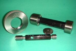 SCREW PITCH GAUGES